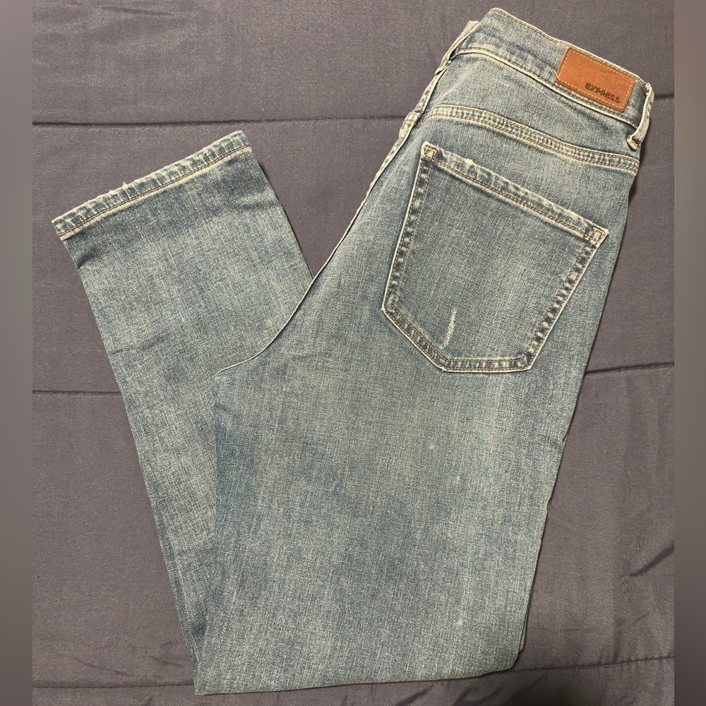 038 Express Super High Waisted Ripped Mom Jeans